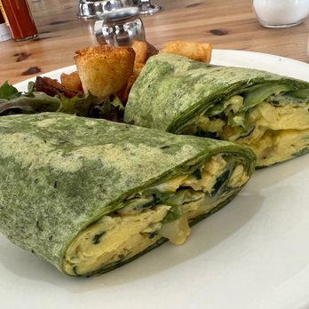 Esencia Urban Kitchen - Veggie wrap - Cafes Near Me - Chicago, Illinois Esencia Urban Kitchen - Veggie wrap - Cafes Near Me - Chicago, Illinois