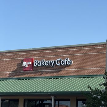 85°C Bakery Cafe-San Antonio - Bakeries Near Me - San Antonio, Texas