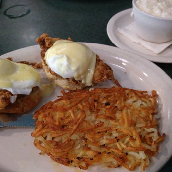 Metro Diner - Chicken Eggs Benedict, Hashbrowns and creamy Grits - Diners Near Me - Melbourne, Florida Metro Diner - Chicken Eggs Benedict, Hashbrowns and creamy Grits - Diners Near Me - Melbourne, Florida