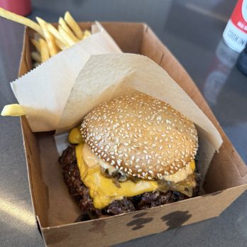 Amboy - Burgers Near Me - West Covina, California Amboy - Burgers Near Me - West Covina, California