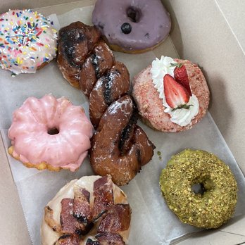 Friendly Donuts - Donuts Near Me - Orange, California Friendly Donuts - Donuts Near Me - Orange, California