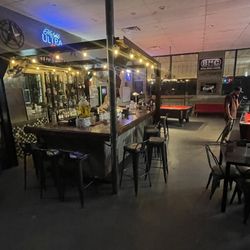 Bull Hide Creek - Bar area