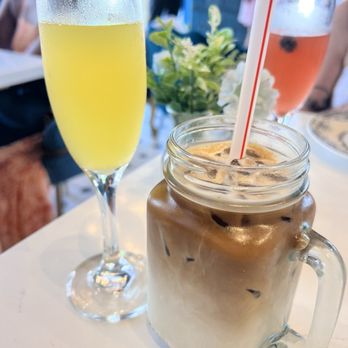 The Bloom Lounge - Passion fruit mimosa and lavender latte - Breakfast & Brunch Near Me - Plano, Texas