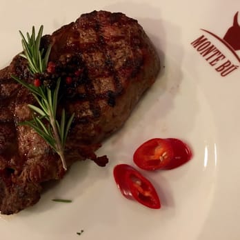 Monte Bú - Rib-eye 300g medium rare - Steakhouses Near Me - Brno, JM