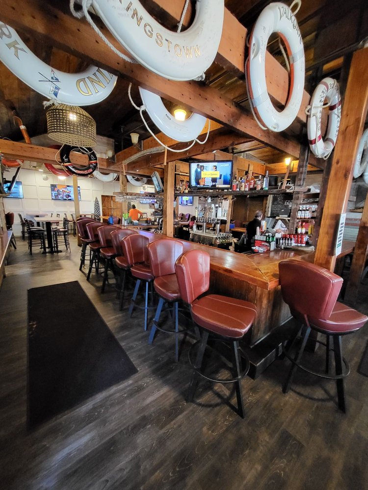 Tubby's Tank House, Savannah Roadtrippers