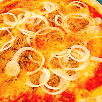Trattoria La Terrazza - Pizza (Thunfisch und Zwiebeln) - Italian Near Me - Berlin, BE