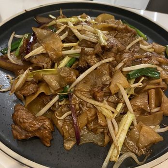 Flame Bistro And Bar - Beef Chow Fun - Asian Fusion Near Me - Pineville, North Carolina