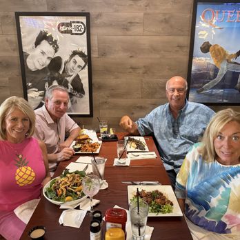 Retro Rocks - Orange Chicken, Hanger Steak, Cheeseburger and Asian Salad. - Pubs Near Me - Saginaw, Michigan Retro Rocks - Orange Chicken, Hanger Steak, Cheeseburger and Asian Salad. - Pubs Near Me - Saginaw, Michigan