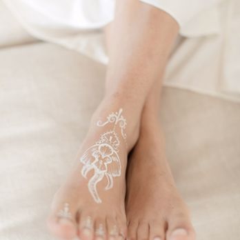 Lotus Henna - White henna - Henna Artists Near Me Lotus Henna - White henna - Henna Artists Near Me