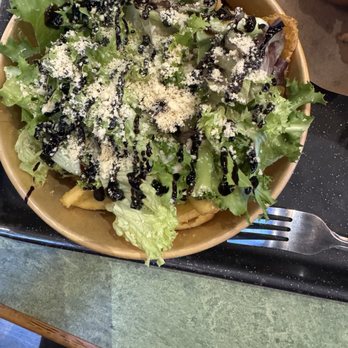 Swing Kitchen - Loaded Truffle Cheeze Salad/Fries - Vegan Near Me - Vienna, 9 Swing Kitchen - Loaded Truffle Cheeze Salad/Fries - Vegan Near Me - Vienna, 9
