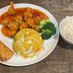 Ephrata Asian Bistro - General Tso's Chicken Dinner Combo