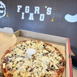 Figaro's Pizza - Gf pizza
