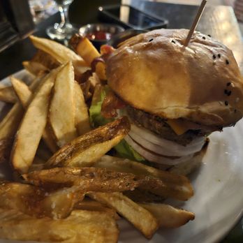 Richter Tavern - BURGER AND FRIES - Wine Bars Near Me - Boerne, Texas Richter Tavern - BURGER AND FRIES - Wine Bars Near Me - Boerne, Texas