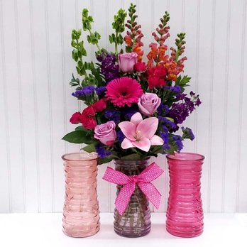 Flower Patch - Raspberry Ripple $85 - Florists Near Me - Murray, Utah Flower Patch - Raspberry Ripple $85 - Florists Near Me - Murray, Utah