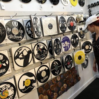 Michigan Shoppe - Record clocks - Gift Shops Near Me - Frankenmuth, Michigan