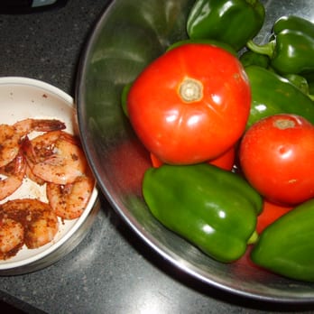 Baker's Family Market - Tomatoes that actually taste like tomatoes! - Farmers Market Near Me - Interlachen, Florida Baker's Family Market - Tomatoes that actually taste like tomatoes! - Farmers Market Near Me - Interlachen, Florida