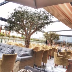 Tirano Bar - L'endroit le plus classe de Liège ! Proposant une Terrasse avec toit panoramique ! Idéal pour les couples !