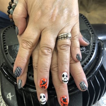 4 Seasons Nails and Spa - Love my Halloween nails all drawn freehand by Kelli. - Nail Salons Near Me - Mesa, Arizona 4 Seasons Nails and Spa - Love my Halloween nails all drawn freehand by Kelli. - Nail Salons Near Me - Mesa, Arizona
