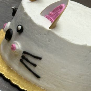 Stater Bros. Markets - Original cake passable but was very difficult to get NO  spent one hour on phone & sent photos not pleasant been coming to this store 15yrs - Grocery Near Me - Costa Mesa, California