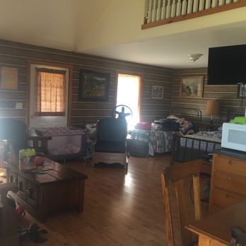 Cain Edgewood Cabin Rentals - Vacation Rentals Near Me - McKee, Kentucky