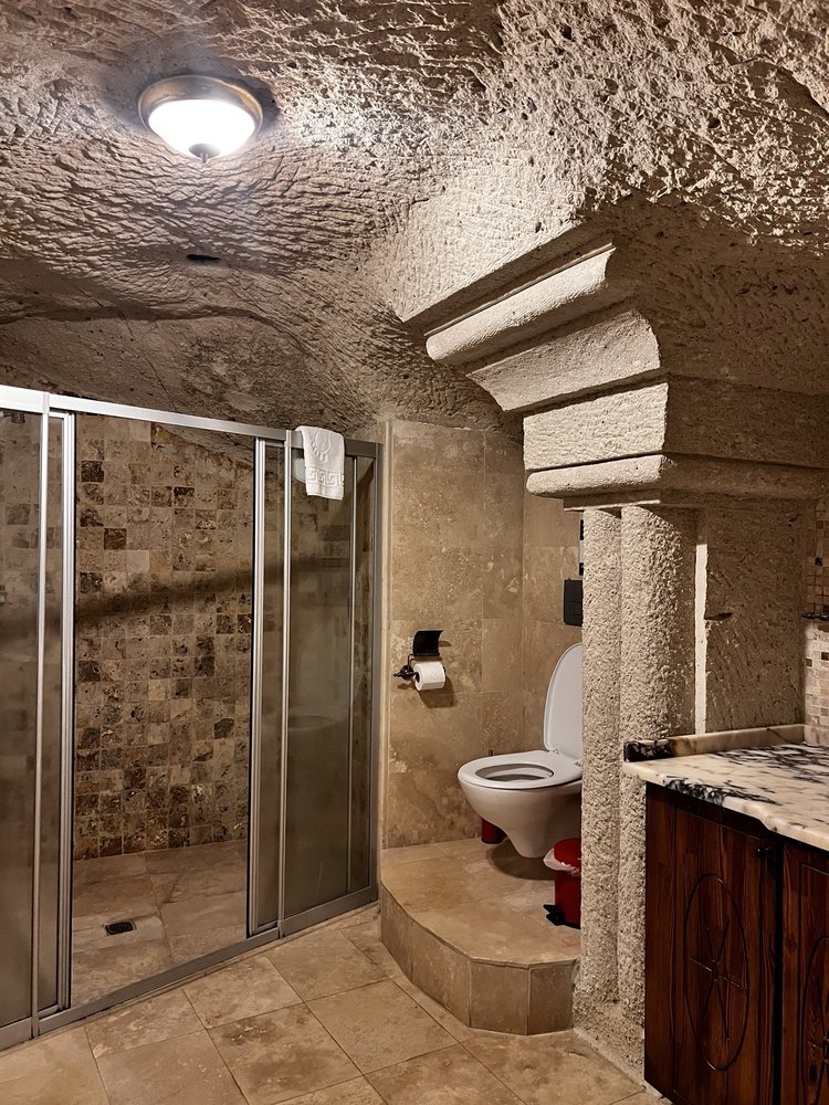 Elysee Cave House