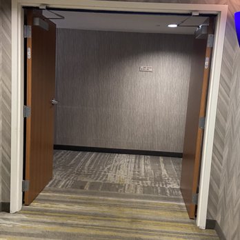 SpringHill Suites Hampton - Hotels Near Me - Hampton, Virginia SpringHill Suites Hampton - Hotels Near Me - Hampton, Virginia