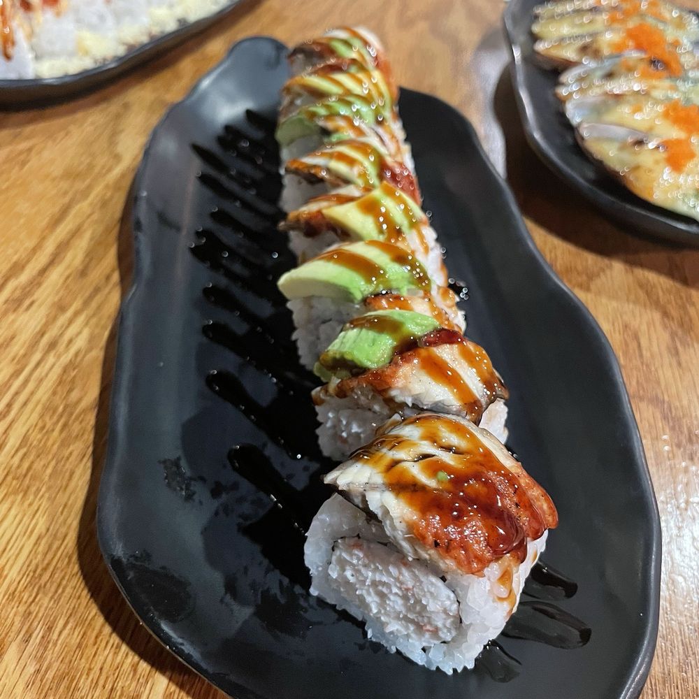 Arigatto Sushi - Caterpillar Roll - Sushi Bars Near Me - La Habra, California Arigatto Sushi - Caterpillar Roll - Sushi Bars Near Me - La Habra, California