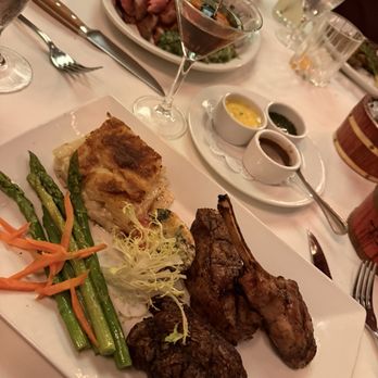 Harris' Restaurant - Mix Grill - Steakhouses Near Me - San Francisco, California Harris' Restaurant - Mix Grill - Steakhouses Near Me - San Francisco, California