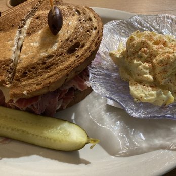 Lynn's Table - Reuben with potato salad - American Near Me - Spring, Texas Lynn's Table - Reuben with potato salad - American Near Me - Spring, Texas