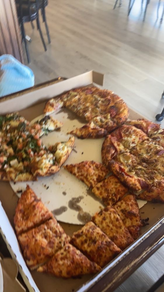 Bernie O's Pizza Logo