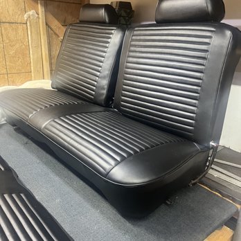 Davey's Custom Upholstery - Car upholstery - Furniture Reupholstery Near Me Davey's Custom Upholstery - Car upholstery - Furniture Reupholstery Near Me