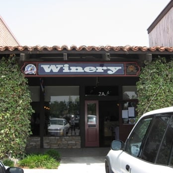 Canyon Crest Winery - Wine Bars Near Me - Riverside, California