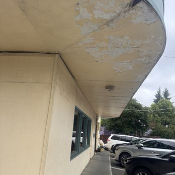 Chiang's Gourmet Restaurant - Worn out building! - Dim Sum Near Me - Seattle, Washington
