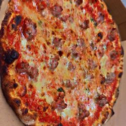 Drift Bake House - Sausage pizza