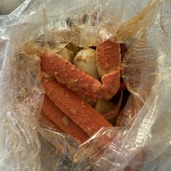 Cajun Seafood - Mix N' Match Combo A with crawfish, crab legs, 1 egg, and more!