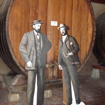 Beringer Vineyards - Wineries Near Me - St. Helena, California