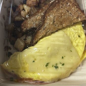 First Watch - Ham and Gruyère omelet - Breakfast & Brunch Near Me - Hoover, Alabama