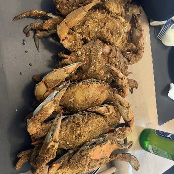Costas Inn - Crabs - Seafood Near Me - Baltimore, Maryland