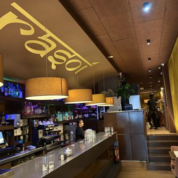 Rasoi - Entrance - Indian Near Me - Barcelona, B