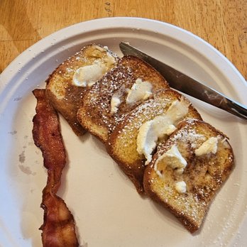 Toccoa 32 - French Tost and Bacon. - Sandwiches Near Me - McCaysville, Georgia Toccoa 32 - French Tost and Bacon. - Sandwiches Near Me - McCaysville, Georgia