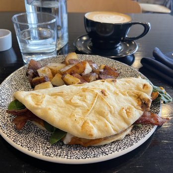 MudPenny - Mountie with red skin potatoes - New American Near Me - Ada, Michigan