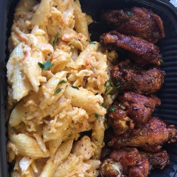 Cuzzo's Cuisine - Jerk wings w/ lobster mac - Southern Near Me - Charlotte, North Carolina