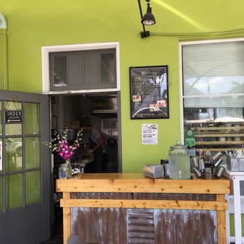 Date & Thyme - Counter outside kitchen where you pick up food - Vegetarian Near Me - Key West, Florida Date & Thyme - Counter outside kitchen where you pick up food - Vegetarian Near Me - Key West, Florida