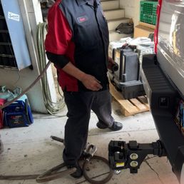 Keith used a 1" drive Chicago Pneumatic air wrench and 1-1/8" socket to remove & reinstall the trailer ball. Wow! Keith used a 1" drive Chicago Pneumatic air wrench and 1-1/8" socket to remove & reinstall the trailer ball. Wow!