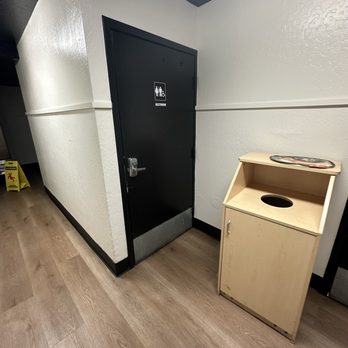 Crazy D’s Hot Chicken - Gender Neutral Bathrooms - Chicken Shop Near Me - Davis, California Crazy D’s Hot Chicken - Gender Neutral Bathrooms - Chicken Shop Near Me - Davis, California