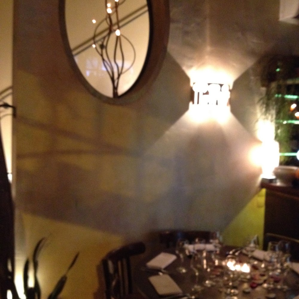 Au Petit Thai - Subdued lighting - Thai Near Me - Paris, 75 Au Petit Thai - Subdued lighting - Thai Near Me - Paris, 75