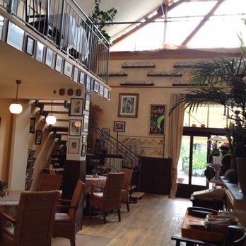 Cafehaus am Eckbach - Blick zum Eingang der ehemaligen Scheune - Cafes Near Me - Großkarlbach, RP