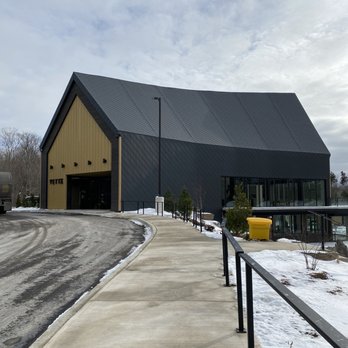 Vetta Nordic Spa - Main Entrance - Day Spas Near Me - Oro-Medonte, Ontario Vetta Nordic Spa - Main Entrance - Day Spas Near Me - Oro-Medonte, Ontario