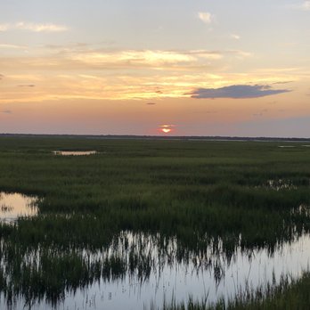 Barefoot Bubbas - Sunset - Ice Cream & Frozen Yogurt Near Me - Harbor Island, South Carolina Barefoot Bubbas - Sunset - Ice Cream & Frozen Yogurt Near Me - Harbor Island, South Carolina