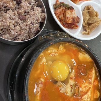 Seoul Tofu House - Cracked the egg and perfect! - Korean Near Me - Northridge, California Seoul Tofu House - Cracked the egg and perfect! - Korean Near Me - Northridge, California
